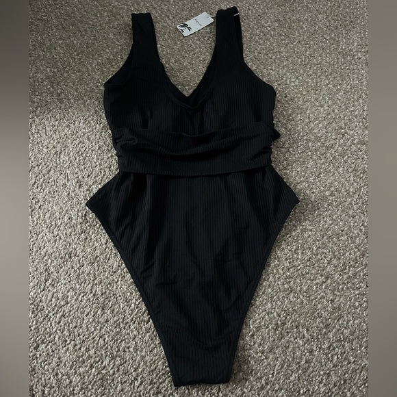 Black Ribbed One Piece - Picture 5 of 5